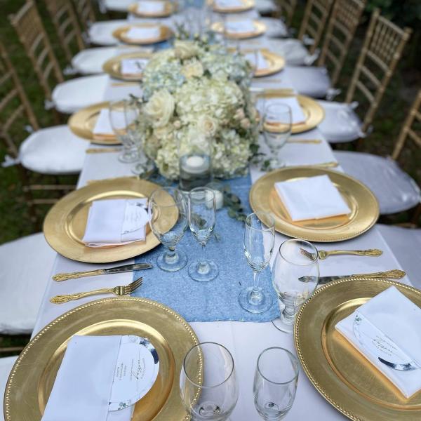 gold place settings for wedding reception